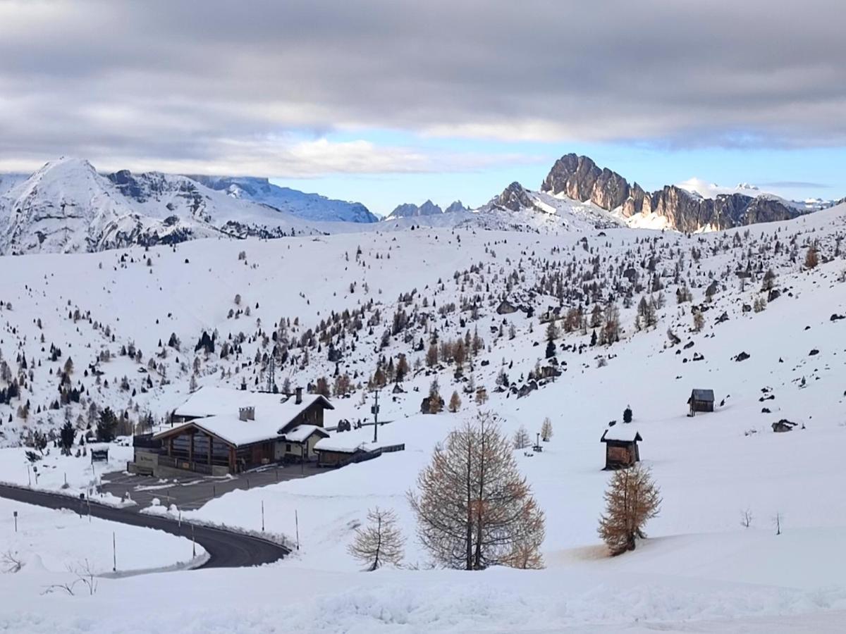 Hotel Tea Dolomiti - Lago Di Alleghe - Monte Civetta ภายนอก รูปภาพ